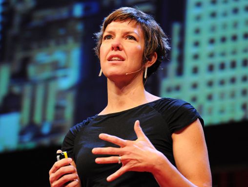 Click to play Jessica Green: ¿Estamos filtrando los microbios equivocados?