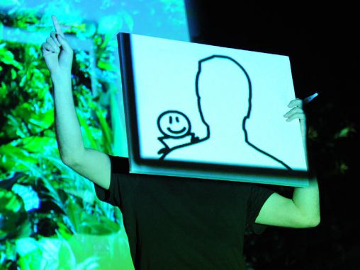 Click to play Marco Tempest: realidad aumentada, tecno-magia