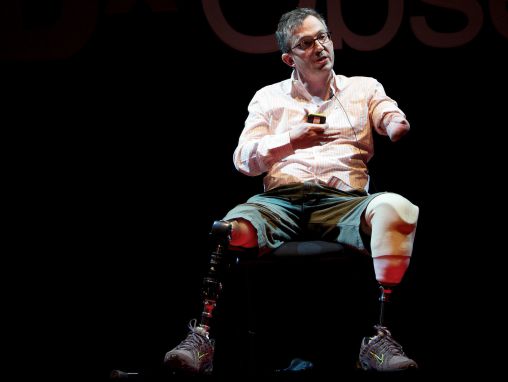 Click to play Giles Duley: When a reporter becomes the story