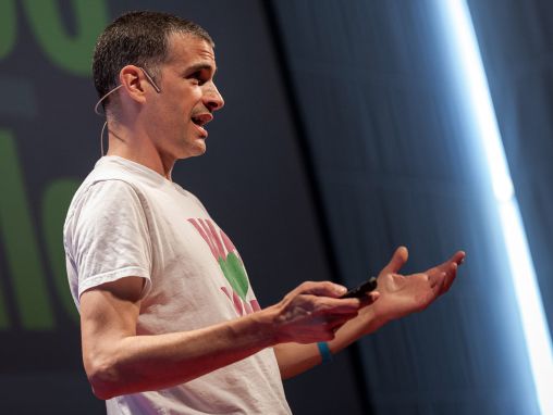 Click to play イスラエルとイランの愛の物語(?)