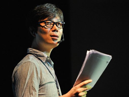 Click to play キム・ヨンハ: アーティストになろう、今すぐに!