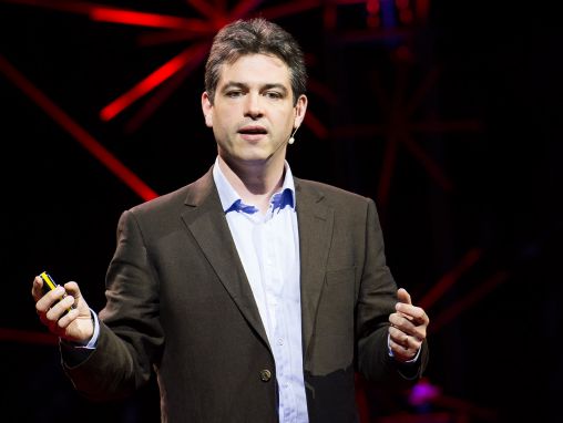 Click to play リー・クローニン: 自分専用の薬を印刷しよう