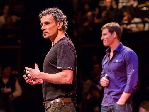 Click to play Eric Berlow et Sean Gourley: Cartographier des idées qui méritent d'être partagées