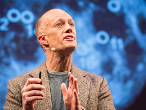 Click to play Jason Pontin: La technologie peut-elle résoudre nos grands problèmes ?