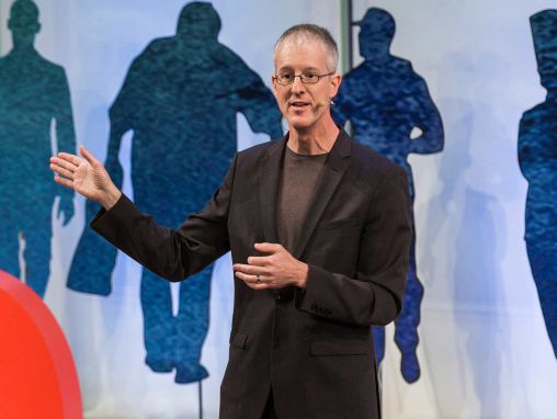 Click to play Jeff Speck: La ville adaptée à la marche