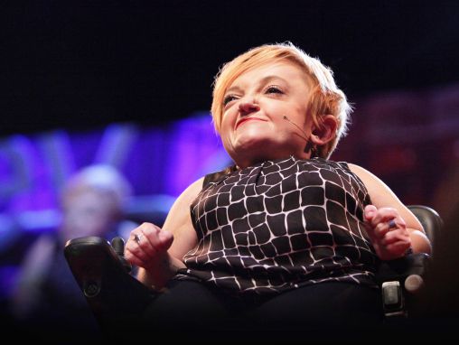 Click to play Stella Young: No soy su fuente de inspiración, muchas gracias.