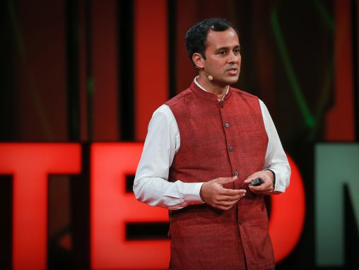 Click to play Ramanan Laxminarayan: La prochaine crise des antibiotiques