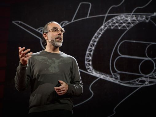 Click to play Astro Teller: El beneficio inesperado de celebrar los errores