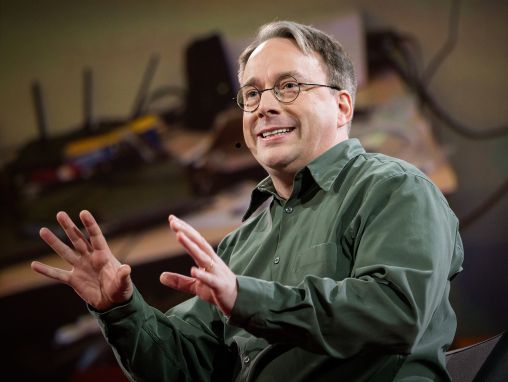 Click to play Linus Torvalds: La mente detrás de Linux