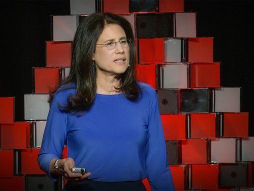 Click to play Carol Fishman Cohen: Cómo volver al trabajo después de una pausa en la carrera