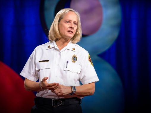 Click to play Jan Rader: Lo necesario en la crisis de los opioides para salvar una vida