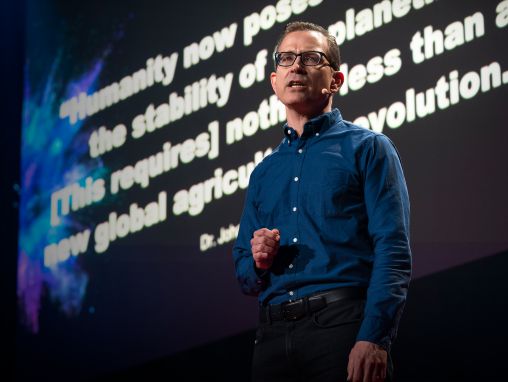 Click to play Bruce Friedrich: La prochaine révolution agricole universelle