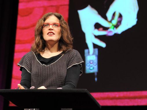 Click to play AnnMarie Thomas: Hands-on science with squishy circuits