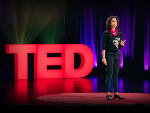 Click to play Deanna Van Buren: A quoi pourrait ressembler un monde sans prisons