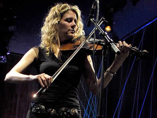 Natalie MacMaster fiedelt die Geige im Reel-Takt