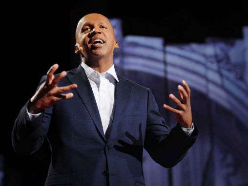 Click to play Bryan Stevenson: We moeten praten over een ongerechtigheid