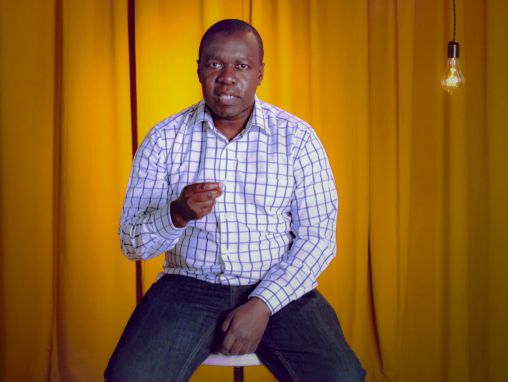 Click to play Yasin Kakande: ¿Qué falta en el debate global sobre refugiados?