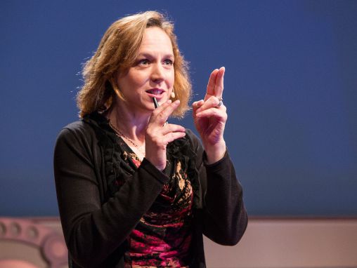 Click to play Jennifer Healey: se le auto potessero parlare, si eviterebbero gli incidenti