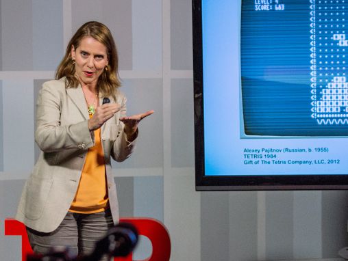 Click to play Paola Antonelli: Perché ho portato Pac-Man al MoMA