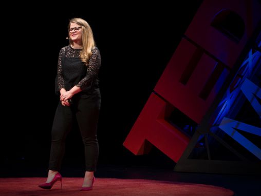 Click to play Elizabeth Cawein: Come creare una scena musicale fiorente nella tua città