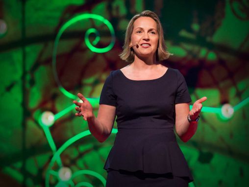 Click to play Annette Heuser: Las 3 agencias con el poder de hacer o deshacer las economías