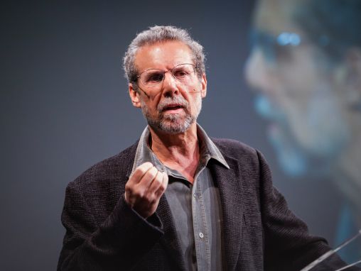 Click to play Daniel Goleman: Daniel Goleman o saosjećajnosti