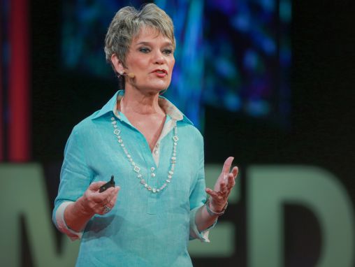 Click to play Gail Reed: Wo sollen wir die Ärzte dieser Welt ausbilden? Auf Kuba.