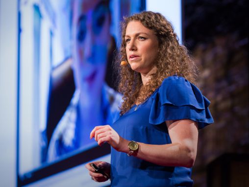 Click to play Meaghan Ramsey: Sich für "hässlich" zu halten, ist ungesund