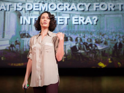 Click to play Pia Mancini: Ein Upgrade der Demokratie für das Internetzeitalter