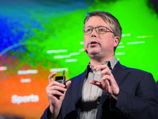 Click to play Dave Troy: Mappe sociali che rivelano le intersezioni e le divisioni di una città