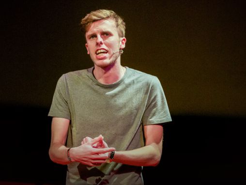 Click to play Harry Baker: Un poema de amor a los solitarios números primos