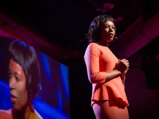 Click to play エリザベス・ニャマヤロ: 女性にとってよりよい世界を望む男性を「招き入れる」ということ