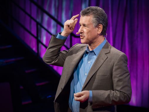 Click to play Daniel Levitin: Kiel resti trankvila, kiam oni antaŭvidas streĉan situacion