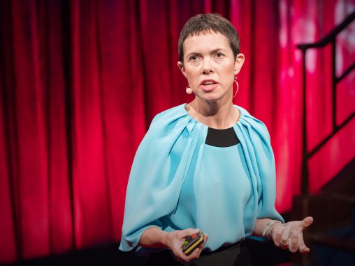 Click to play Hilary Cottam: I servizi sociali non funzionano. Cosa possiamo fare.