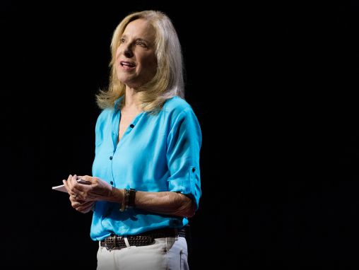 Click to play Helen Fisher: La tecnologia non ha cambiato l'amore. Ecco perché