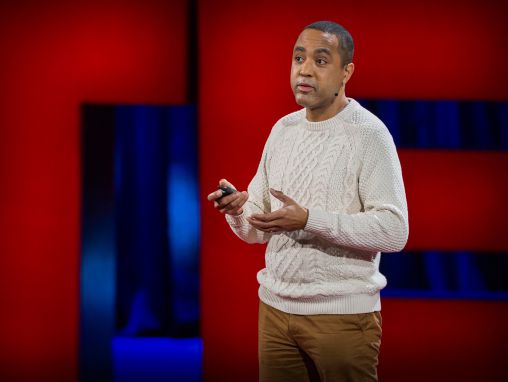 Click to play John McWhorter: 4 grunner til å lære et nytt språk