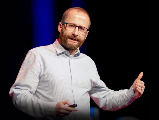 Click to play Alan Smith: Perché dobbiamo amare la statistica