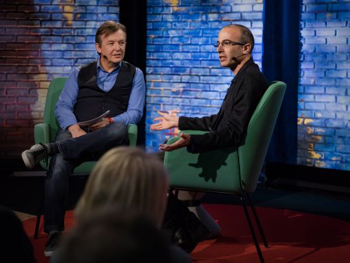 Click to play Yuval Noah Harari: Nazionalismo vs Globalismo: la nuova divisione politica