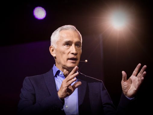 Jorge Ramos: Perché i giornalisti hanno l'obbligo di sfidare il potere