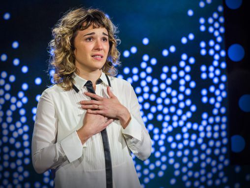 Click to play बेथ  मालोन: वडिलांच्या  डीमेंशिया ने  माझी मृत्यूची संकल्पना बदलली