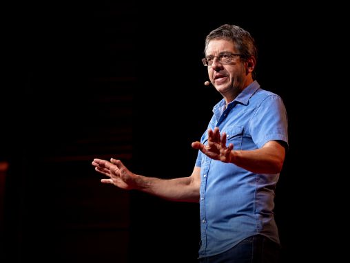 Click to play George Monbiot: Her şeyi değiştirebilecek yeni bir politik hikâye