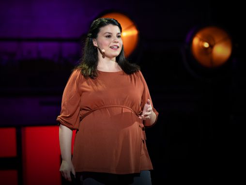 Cathy Mulzer: Cómo funcionan realmente los teléfonos inteligentes