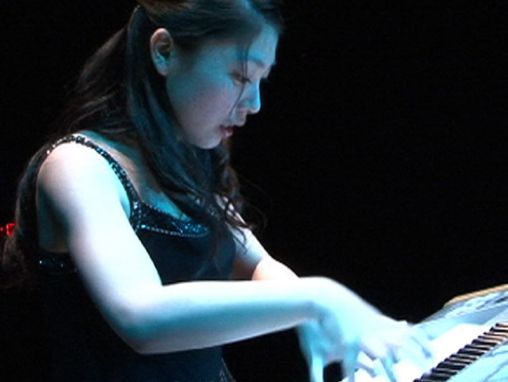 Qi Zhang: An electrifying organ performance