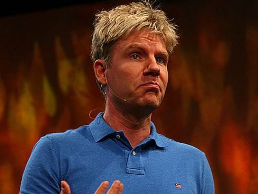 Click to play Bjorn Lomborg montre comment établir des priorités