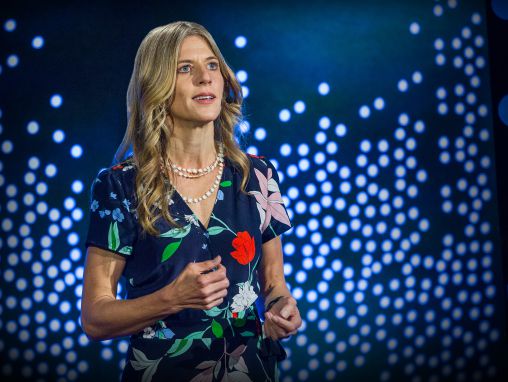 Click to play Sue Jaye Johnson: Ciò che non insegniamo ai nostri figli sul sesso