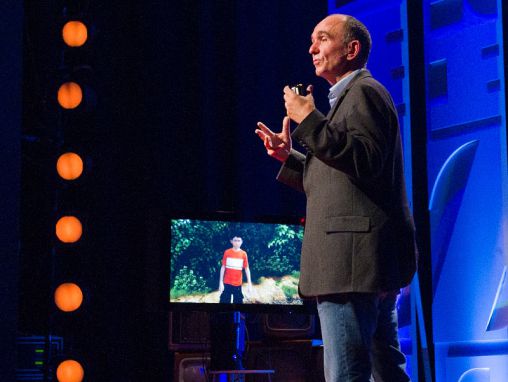 Peter Molyneux demos Milo, the virtual boy